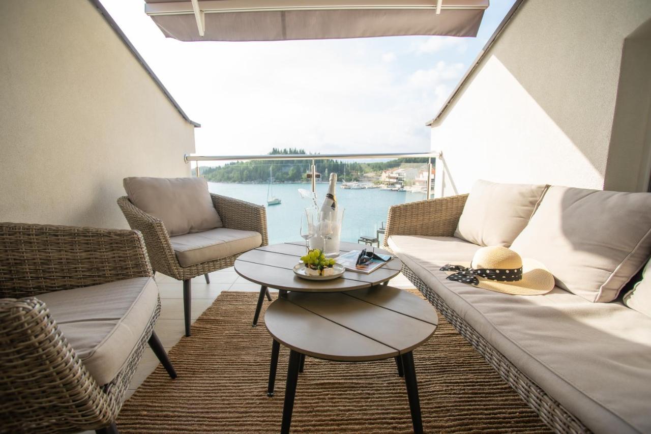 Apartment Antun - Adriatic Coast Retreat Blace Eksteriør billede